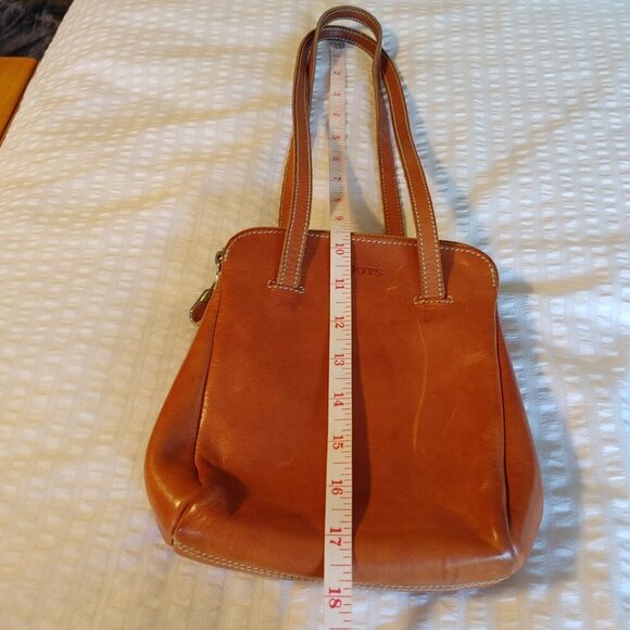 Roots Caramel Leather Shoulder Bag - Picture 13 of 16